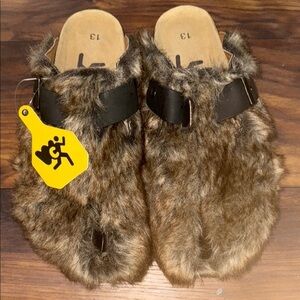 Rose in good faith goat fur Tabi clogs New Sz 13